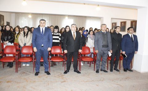 Gəncə Dövlət Universitetinin nəzdində Regional Kollecdə 20 Yanvar faciəsi qurbanlarının xatirəsi anılıb