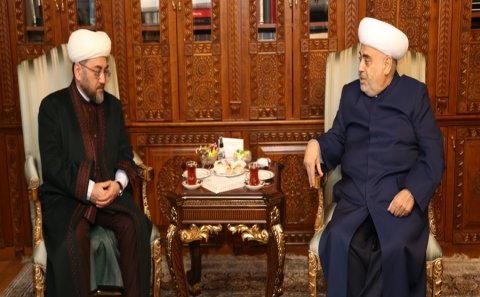 Şeyxülislam Allahşükür Paşazadə Özbəkistan Müftisini qəbul edib