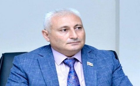 Deputat: Sürət həddini aşağı saldıqda yanacaq sərfiyyatı artır, özümüzü zəhərləyirik, stress yaradır