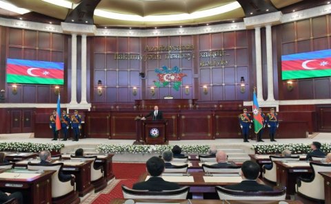 Prezident İlham Əliyev müqəddəs “Qurani-Şərif”ə əl basaraq and içdi - YENİLƏNDİ