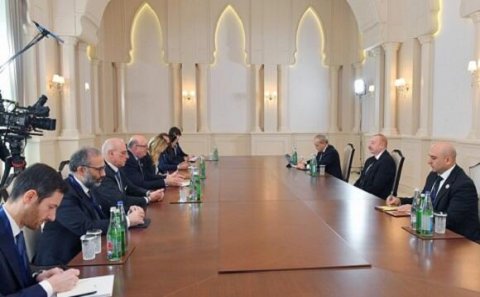 İlham Əliyev italiyalı naziri qəbul etdi