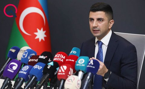 Direktordan şagirdin ana olması xəbərlərinə reaksiya