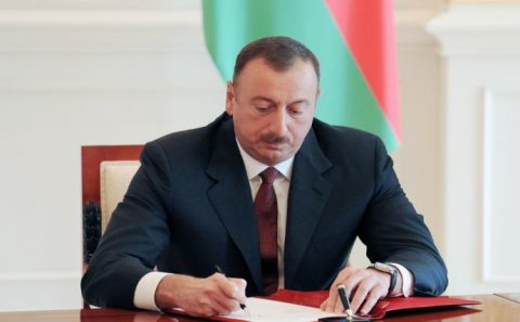 Prezident Aydın İbadovu vəzifəsindən azad etdi