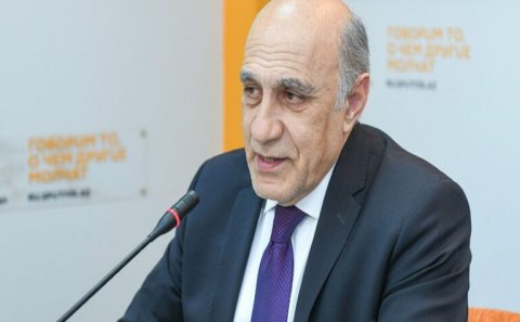 Fikrət Sadıqov: 