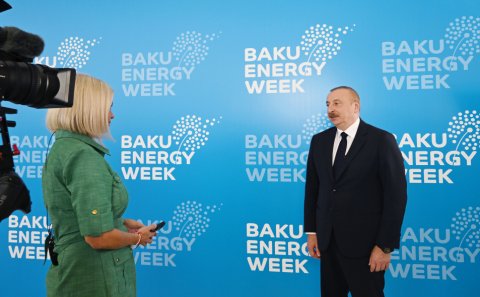 Neft və qaz sahəsində hər şeyi başdan-ayağa bilirik - Prezidentin “Euronews”a MÜSAHİBƏSİ