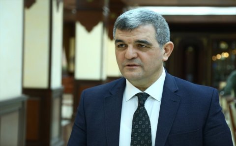 İki partiya sədri namizədliyini irəli sürdü
