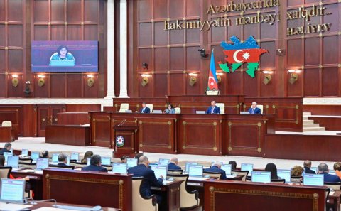 Milli Məclisdə 89 yaşlı deputat: Hamı ondan danışacaq - FOTO