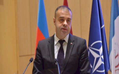 Brüsseldə azərbaycanlı diplomatı soydular - 90 minlik saatını apardılar