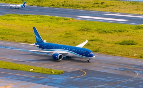 AZAL Rusiyaya uçuşları dayandırdı