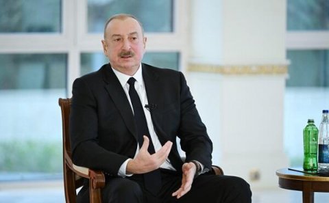 Makron mənə 6-7 dəfə zəng etdi ki... - Prezident