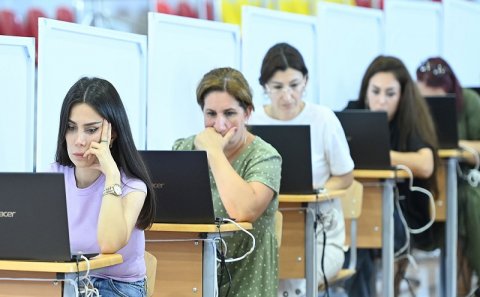 Setifikasiyadan keçə bilməyən müəllimlərin rayonlara göndərilməsi – Cəza yoxsa şans?