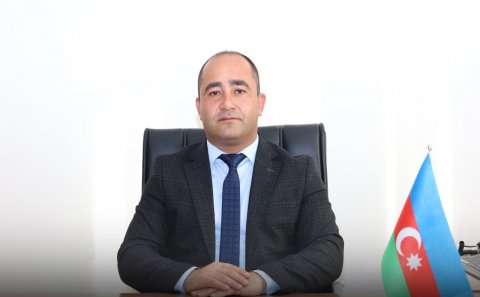 Azərbaycanda deputat xadiməni MƏHKƏMƏYƏ VERDİ