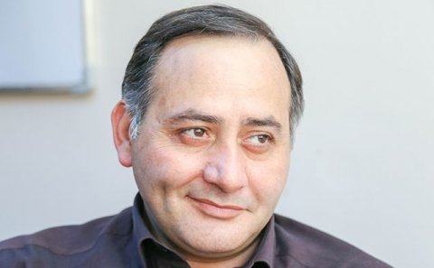 Erməniləri indidən kirvə tutanlar...