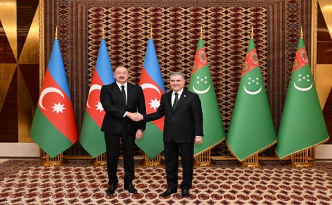 Azərbaycan Prezidenti İlham Əliyevin Türkmənistan Xalq Məsləhətinin sədri ilə təkbətək görüşü olub  
