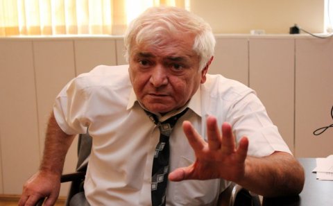 Aqil Abbas: “Qurban Qurbanov milli komandaya gəlməz, çünki o, şəxsiyyətini, qürurunu yüksək tutan insandır”