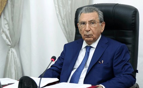 Ramiz Mehdiyevin halı PİSLƏŞİB