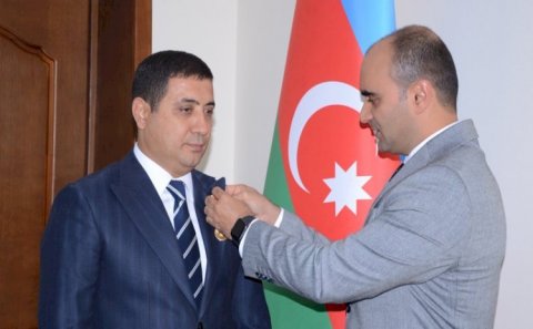 48 gündən işdən çıxarılan icra başçısı - Köməkçi MÜƏMMASI