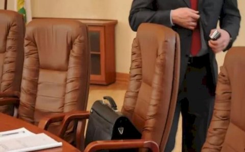 Prezidentin icra hakimiyyətlərinin ləğvi təklifinə deputatdan reaksiya: “Keçid zəruridir”