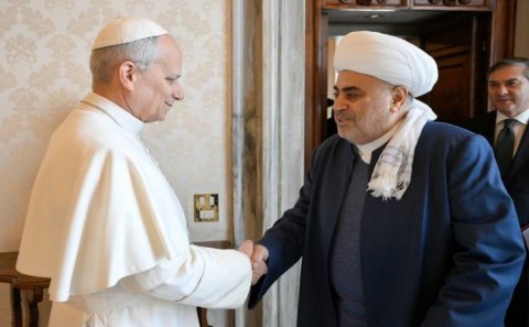 Şeyxülislam Allahşükür Paşazadə Roma Papasını Azərbaycana dəvət edib