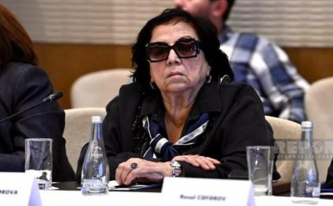 Novella Cəfəroğlu: “Kim Azərbaycanda çevriliş etmək istəyirsə, o, Azərbaycanın birinci düşmənidir”
