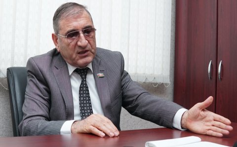 Deputat suyun bahalaşmasından danışdı: 