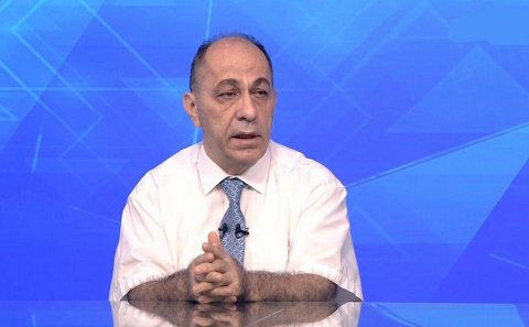 Adil Qeybulla özbək “həkim”dən danışdı: İnsanlar qeyri-müəyyən, mücərrad, mistik şeylərə hər zaman meyilli olublar”