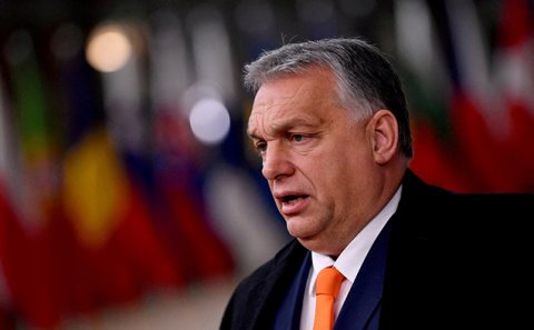 Ailəsi ilə şantaj olunan Orban anasına zəng vurdu 