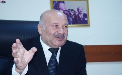 “QARA CAMAAT”A 300-500 MANAT MİNNƏTİ VƏ DEPUTATSAYAĞI “FƏRASƏT