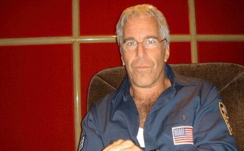 Epşteyn hələ də sağdır - Maskın atasından şok